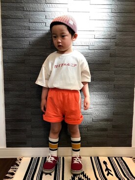 「アイテム（セットアップ、オレンジ系）」を使った、tiinさん（キッズ・90cm）の春コーディネート