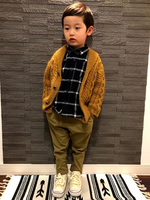Tiin Zara Kidsのカーディガンを使ったコーディネート Wear Tiin Zara Kidsのカーディガンを使ったコーディネート Wear