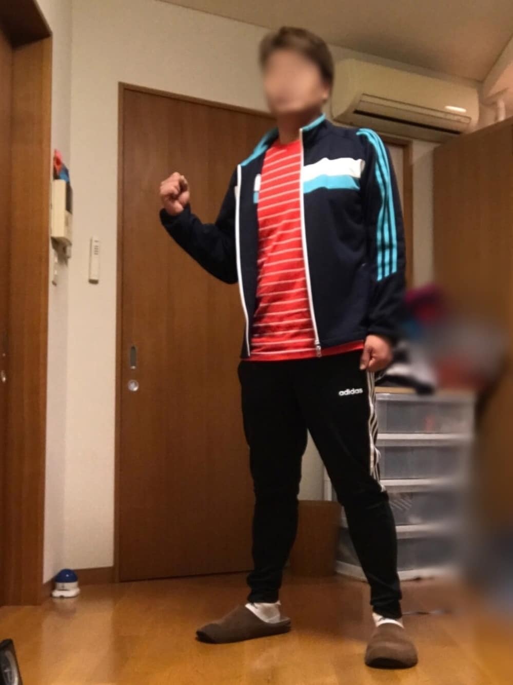「adidas、adidas originals、adidas golf、おうちファッション、春コーデ、コロナに負けない」｜「adidasのアイテム（その他トップス、ブルー系）」を使った、Tore@minさん（メンズ・174cm）の春コーディネートの1枚目の写真