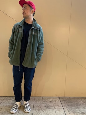 「アイテム（スリッポン）」を使った、EBATAさん（メンズ・177cm）の冬コーディネート