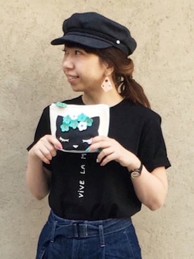 「ネコ」｜「アイテム（財布/小物）」を使った、おすましプーちゃん_OFFICIALさん（レディース・153cm）の春コーディネート