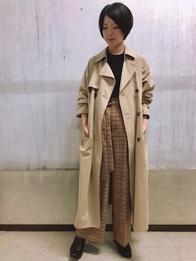 「ADAM ET ROPE'（アダムエロペ）のアイテム（トレンチコート）」を使った、shihoさん（レディース・162cm）の秋コーディネート