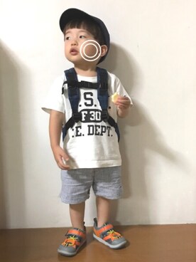 「OSHKOSH（オシュコシュ）のアイテム（サンダル）」を使った、keikeiさん（キッズ・80cm）の夏コーディネート