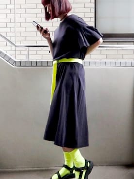 「蛍光カラー」｜「アイテム（ワンピース/ドレス）」を使った、さいとうあいさん（レディース・163cm）の夏コーディネート