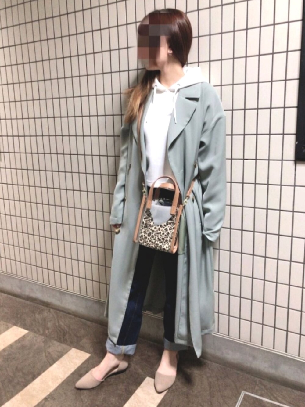 「春コート、くすみグリーン、くすみカラー、パーカー、GU、ユニクロ、シンプル、プチプラ」｜「GUのアイテム（バッグ、ブラウン系）」を使った、mi-kuru*さん（レディース・152cm）の春コーディネートの1枚目の写真