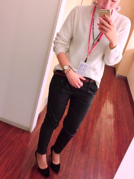 「オフィス」｜「アイテム（アナログ腕時計）」を使った、Natsumiさん（レディース・155cm）の春コーディネート