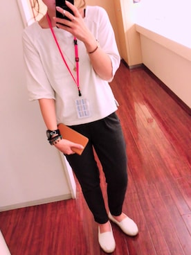 「オフィス」｜「アイテム（アナログ腕時計）」を使った、Natsumiさん（レディース・155cm）の春コーディネート