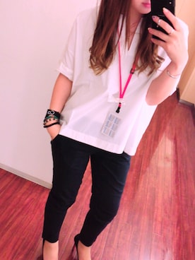 「オフィス」｜「アイテム（アナログ腕時計）」を使った、Natsumiさん（レディース・155cm）の春コーディネート