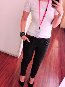 「オフィス」｜「アイテム（アナログ腕時計）」を使った、Natsumiさん（レディース・155cm）の夏コーディネート