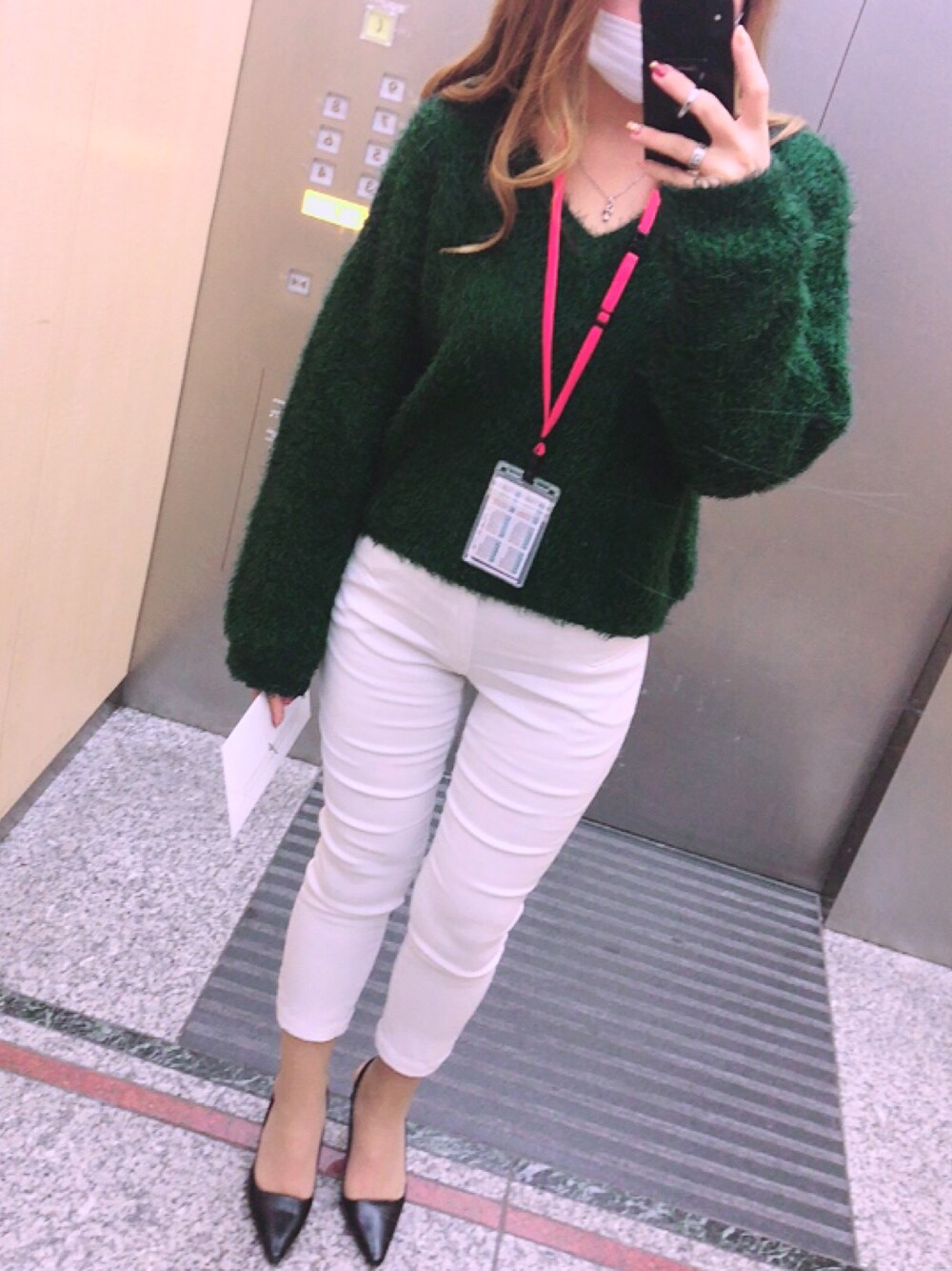 「オフィス、オフィスカジュアル、オフィススタイル、オフィスコーデ、SPINNS、しまむら、Bershka、プチプラ、プチプラコーデ、キレイめ」｜「SPINNSのVネックシャギーニット（ニット/セーター、グリーン系）」を使った、Natsumiさん（レディース・155cm）の秋コーディネートの1枚目の写真