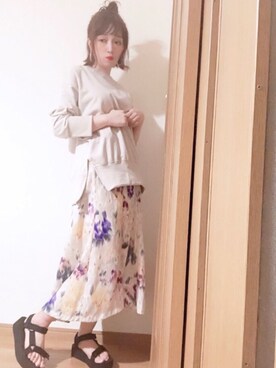 「Libra Cue（リブラ キュー）のアイテム（スカート）」を使った、𝕄 𝕚 𝕚❁さん（レディース・157cm）の春コーディネート
