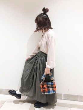 「SVEC（シュベック）のアイテム（ローファー）」を使った、𝕄 𝕚 𝕚❁さん（レディース・157cm）の秋コーディネート