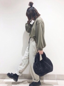 「SVEC（シュベック）のアイテム（ローファー）」を使った、𝕄 𝕚 𝕚❁さん（レディース・157cm）の秋コーディネート