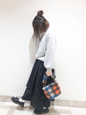 「SVEC（シュベック）のアイテム（ローファー）」を使った、𝕄 𝕚 𝕚❁さん（レディース・157cm）の秋コーディネート