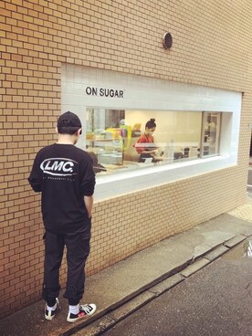 「LMCのアイテム（トップス）」を使った、りゅう(류짱)さん（メンズ・165cm）の春コーディネート