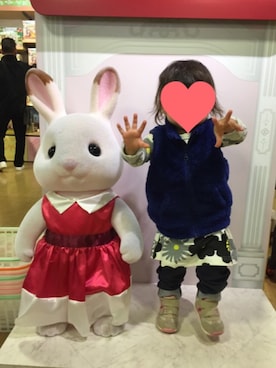 「ボアベスト」｜「アイテム（ワンピース）」を使った、岩ちゃんさん（キッズ・90cm）の秋コーディネート
