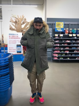 「NOAH（ノア）のアイテム（キャップ）」を使った、Tinさん（メンズ・181cm）の冬コーディネート