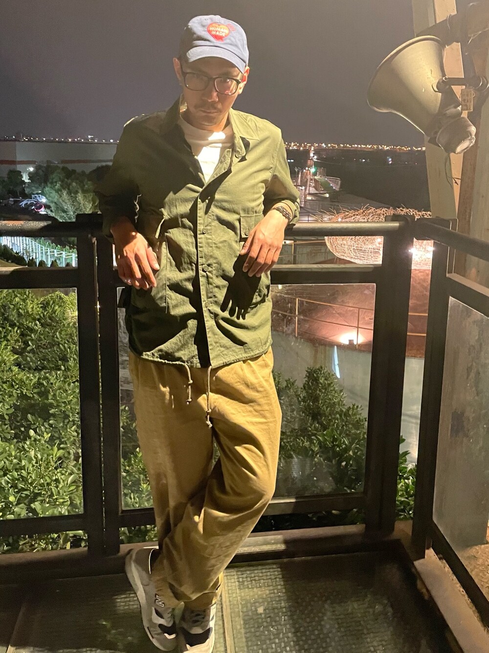 「HUMAN MADEのアイテム（キャップ、ブルー系）」を使った、Tinさん（メンズ・181cm）の春コーディネートの1枚目の写真