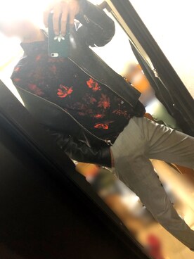 「バラ柄」｜「アイテム（ライダースジャケット）」を使った、KoKiさん（メンズ・178cm）の秋コーディネート