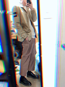「ベージュパンツ」｜「アイテム（ナイロンジャケット）」を使った、KoKiさん（メンズ・178cm）の冬コーディネート