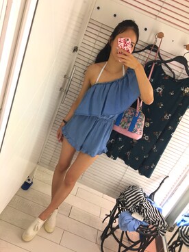 「PULL&BEAR（プルアンドベア）のアイテム（サロペット/オーバーオール）」を使った、Miuさん（レディース・165cm）の秋コーディネート