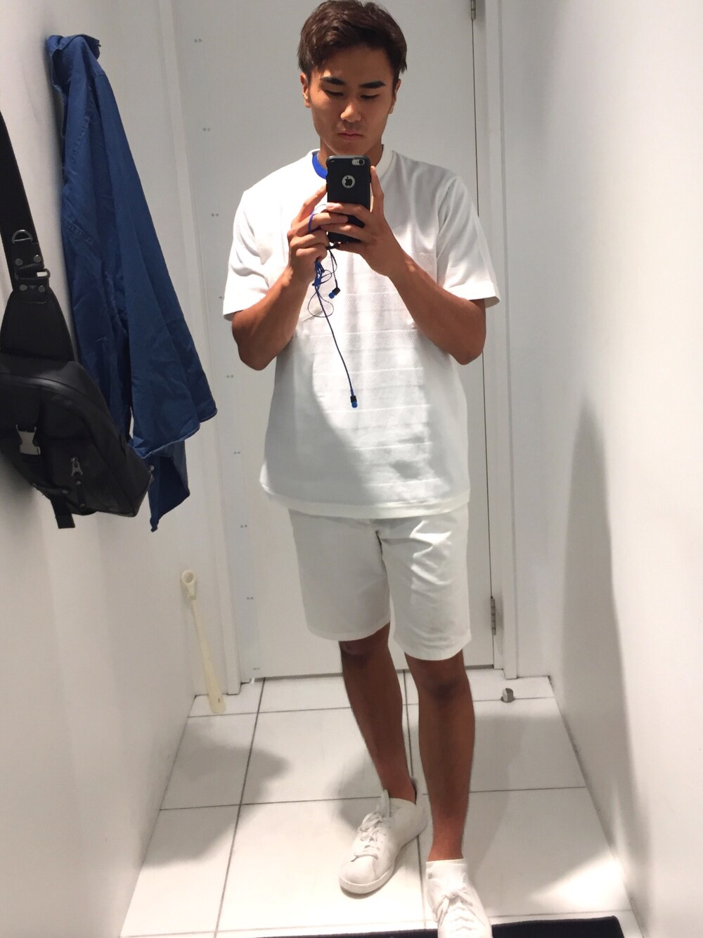「comme ca ism、white、summer、street、casual、BANANA REPUBLIC、adidas originals、stan smith、H&M、sporty」｜「COMME CA ISMのアーガイルピンタックT（Tシャツ/カットソー、ホワイト系）」を使った、未来 (Miki)さん（メンズ・174cm）の夏コーディネートの1枚目の写真