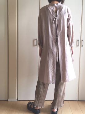 「しまむら（シマムラ）のアイテム（シャツ/ブラウス、ベージュ系）」を使った、kana**さん（レディース・165cm）の夏コーディネート