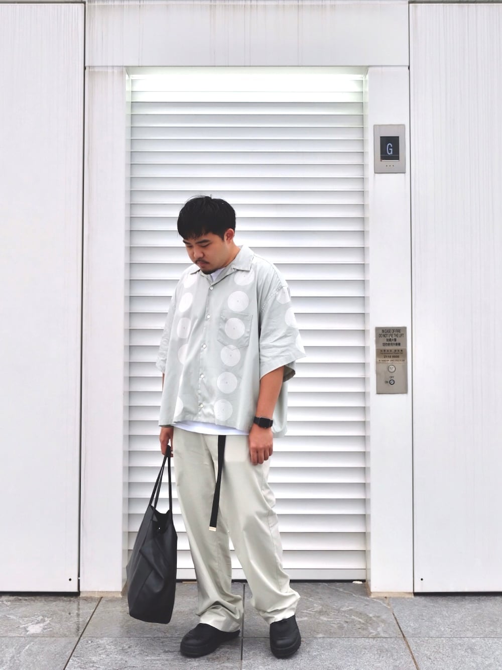 「Sillageのアイテム（シャツ/ブラウス、その他）」を使った、KEVINさん（メンズ・175cm）の夏コーディネートの1枚目の写真