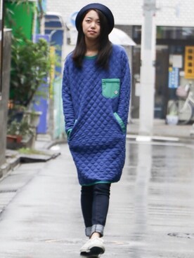 スニーカーを使った ブルーワンピ の人気ファッションコーディネート Wear