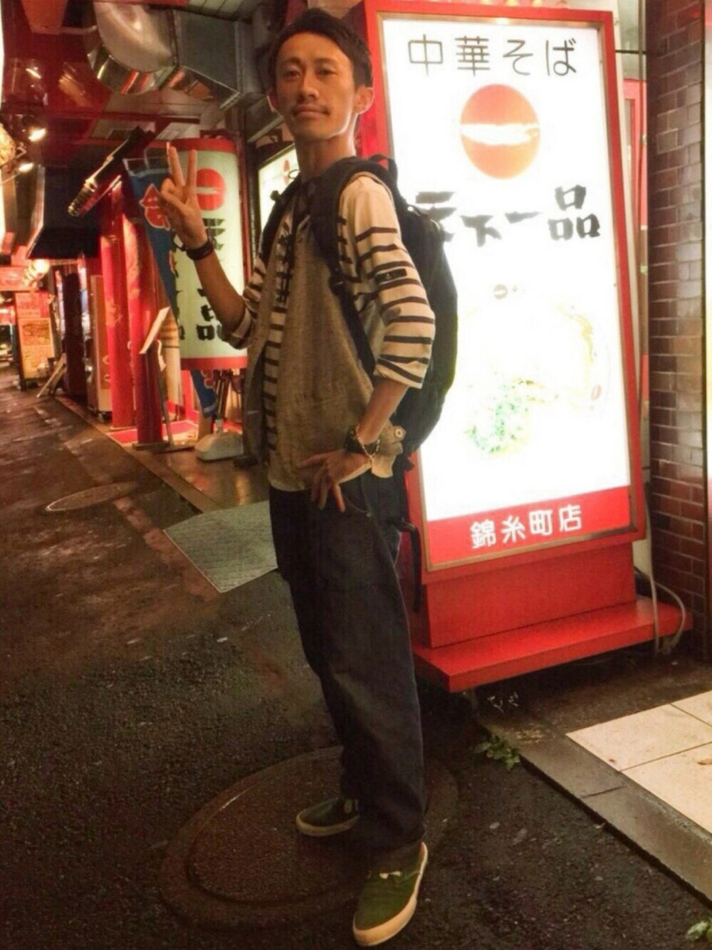 「PR、肌ウーノ」｜「ARC'TERYXのARC'TERYX / ARRO 22（バックパック/リュック、ブラック系）」を使った、toshiさん（メンズ・169cm）の秋コーディネートの1枚目の写真