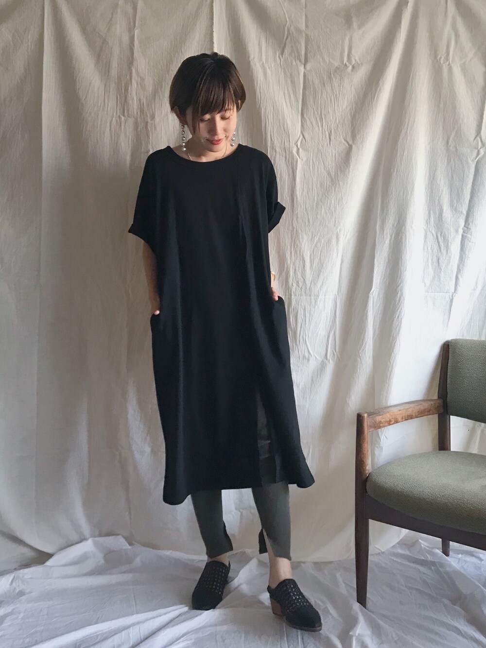yuiさんの「NANING9(ナンニング)変形スリットロングTシャツ（NANING9）」を使ったコーディネート