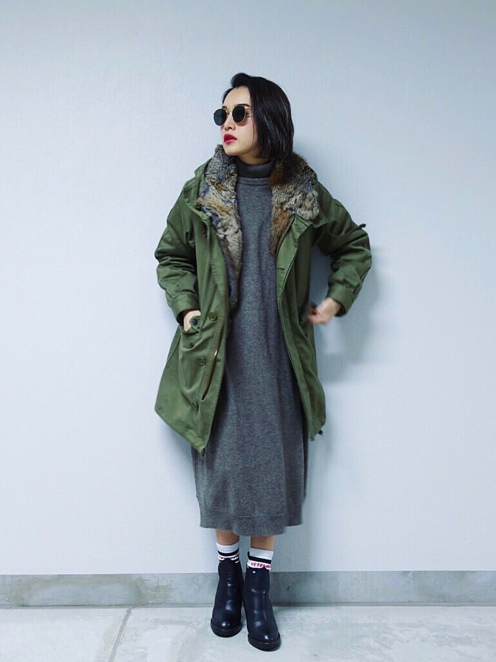 「vetements、AcneStudios、ALLEGE、ray ban」｜「Acne Studiosのアイテム（ブーツ、ブラック系）」を使った、信近エリさん（レディース・158cm）の春コーディネートの1枚目の写真