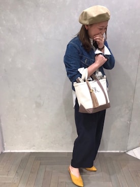 「YECCA VECCA（イェッカヴェッカ）のアイテム（パンツ）」を使った、KAYOさん（レディース・161cm）の春コーディネート