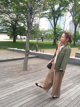 「H&M（エイチ・アンド・エム）のアイテム（ショルダーバッグ）」を使った、KAYOさん（レディース・161cm）の春コーディネート