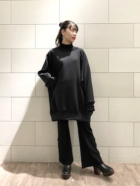 「アイテム（スウェット）」を使った、Ayukaさん（レディース・159cm・10代）の冬コーディネート