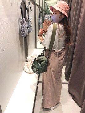 「アイテム（腕時計、ブラウン系）」を使った、しずかさん（レディース・156cm）の秋コーディネート