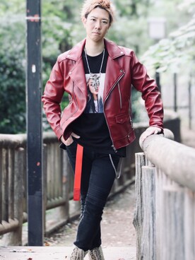 デニムパンツを使った 赤ジャケット のメンズ人気ファッションコーディネート Wear
