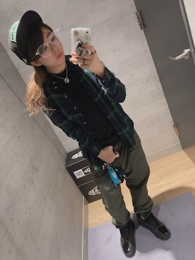 「NEW ERA（ニューエラ）のアイテム（パンツ）」を使った、MSYさん（レディース・159cm）の秋コーディネート