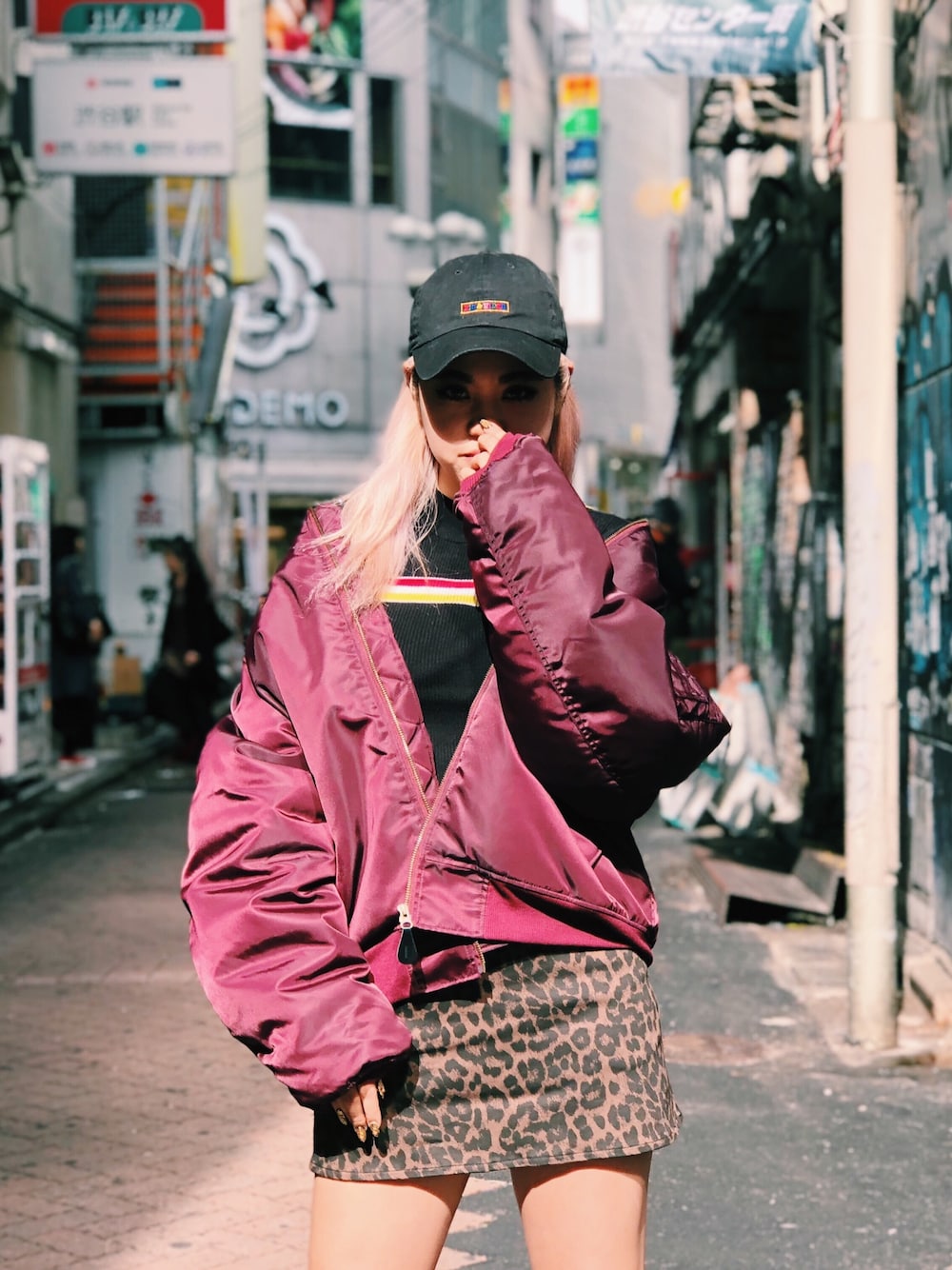 「レオパード、アウター、FIG&VIPER、フィグアンドヴァイパー(FIG&VIPER)、ootd」｜「FIG&VIPERの6th ロゴCAP（キャップ、ブラック系）」を使った、FIG&VIPER_Yukaさん（レディース・167cm）の秋コーディネートの1枚目の写真