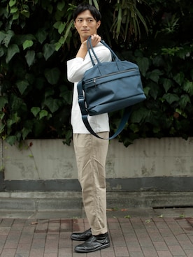 「アイテム（ボストンバッグ）」を使った、UNBILLION_MENSさん（メンズ・176cm）の冬コーディネート