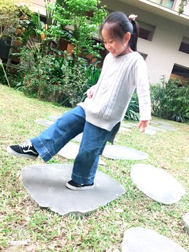 「アイテム（ヘアアクセサリー）」を使った、ConnieShihさん（キッズ・120cm）の春コーディネート