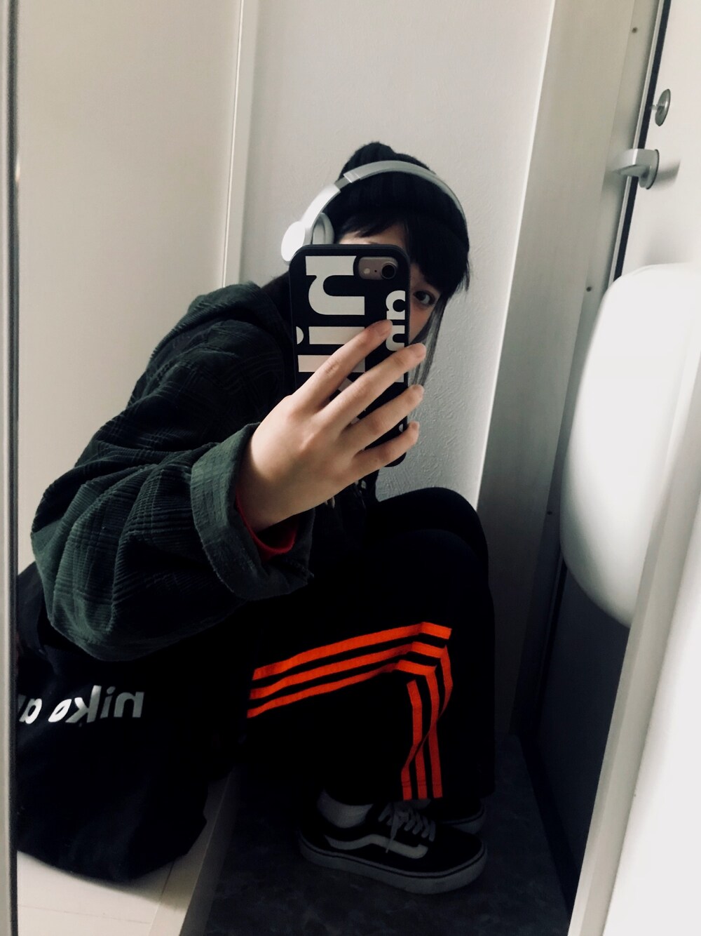 「過去code、AW、2017AW、コーデュロイ、緑、ジャージ、ラクチンコーデ、ビッグシルエット、おしゃれさんと繋がりたい」｜「beatsのアイテム（その他、グレー系）」を使った、A y a n aさん（レディース・154cm）の秋コーディネートの1枚目の写真