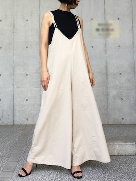 「アイテム（つなぎ/オールインワン、ベージュ系）」を使った、Yumiさん（レディース・156cm）の夏コーディネート