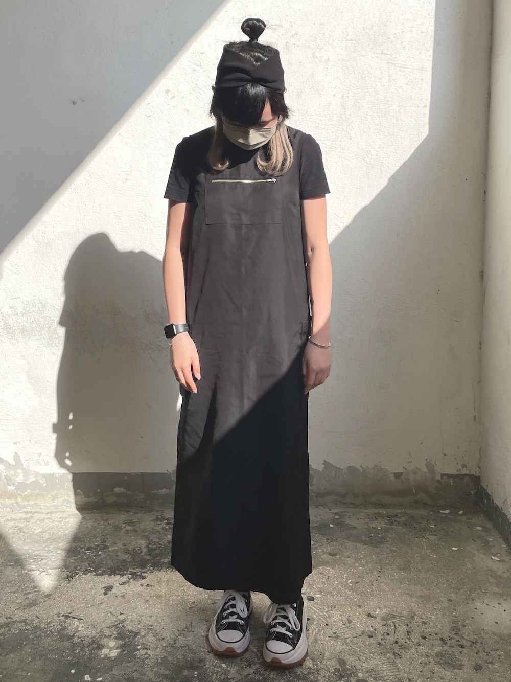 「無印良品のアイテム（Tシャツ/カットソー、ブラック系）」を使った、Ruby さん（レディース・153cm）の春コーディネートの1枚目の写真