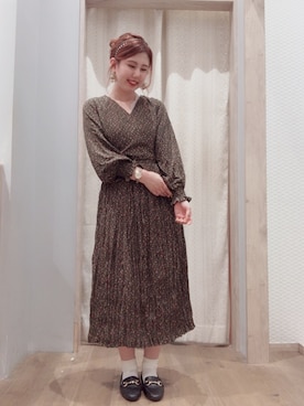 「ワッシャースカート」｜「アイテム（ワンピース/ドレス）」を使った、おかなさん（レディース・158cm）の秋コーディネート