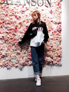 「MONKI（モンキ）のアイテム（パーカー）」を使った、小粉猫屋さん（レディース・168cm）の春コーディネート