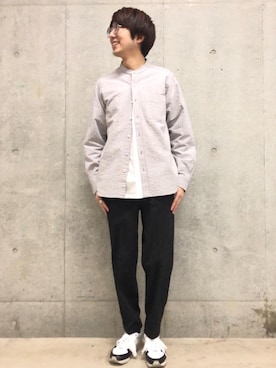 「coen（コーエン）のアイテム（スラックス）」を使った、coen しゅうのさん（メンズ・166cm）の春コーディネート