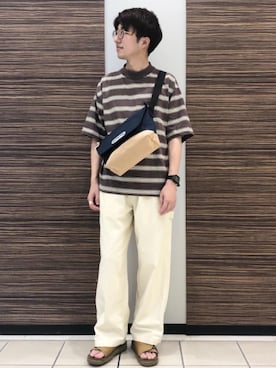 「アイテム（メッセンジャーバッグ、ブルー系）」を使った、coen しゅうのさん（メンズ・166cm）の夏コーディネート