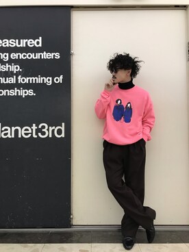 スウェット ピンク系 を使った タートルネックニット のメンズ人気ファッションコーディネート Wear