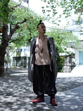 シャツ ブラウスを使った お団子ヘアー のメンズ人気ファッションコーディネート Wear